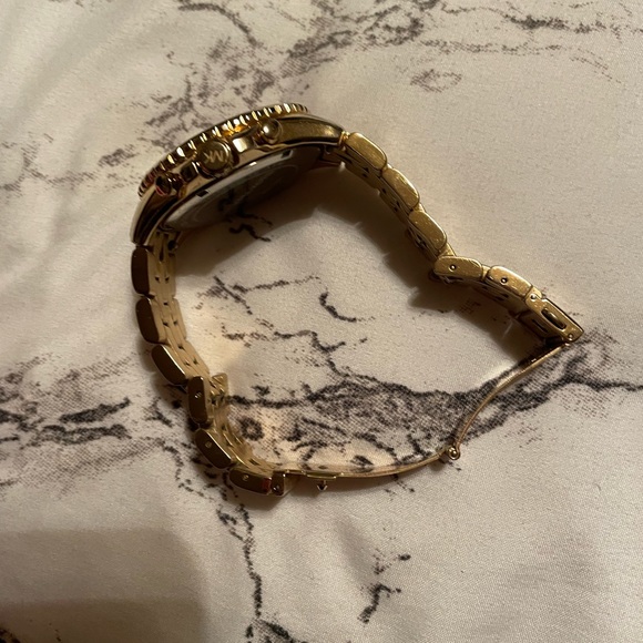 Watch - Picture 5 of 5